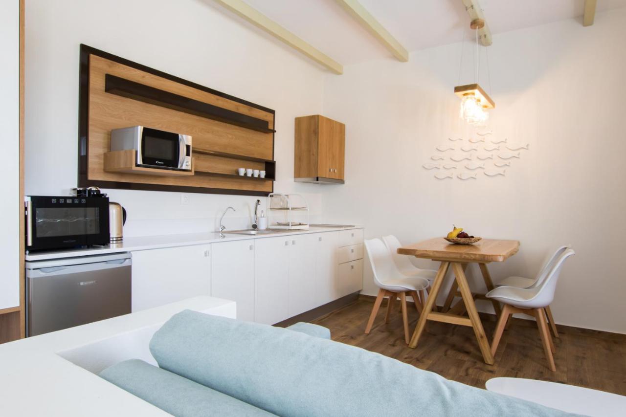 Theros Luxury Villas Damatria 외부 사진